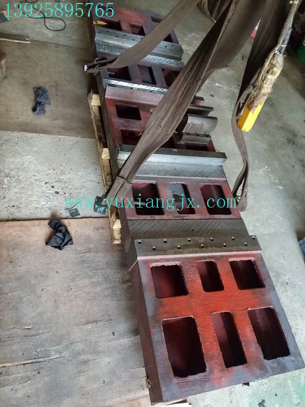 电脑锣维修现场